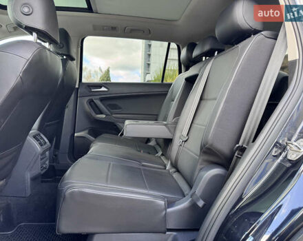 Чорний Фольксваген Тігуан, об'ємом двигуна 2 л та пробігом 109 тис. км за 18950 $, фото 21 на Automoto.ua