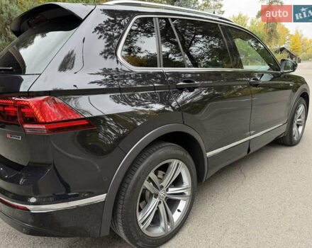 Фольксваген Тигуан 2019 в Киеве на Automoto.ua Черный Фольксваген Тигуан, объемом двигателя 2 л и пробегом 120 тыс. км за 32799 $, фото 17 на Automoto.ua