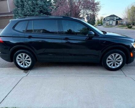 Черный Фольксваген Тигуан, объемом двигателя 2 л и пробегом 97 тыс. км за 4700 $, фото 4 на Automoto.ua