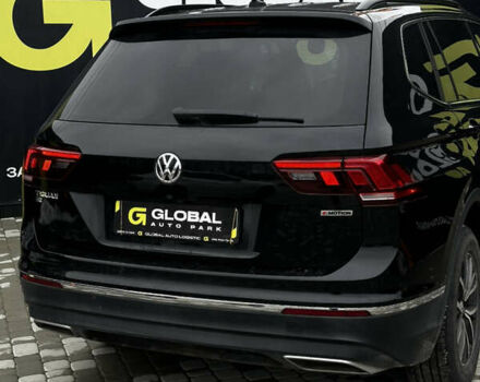 Черный Фольксваген Тигуан, объемом двигателя 1.98 л и пробегом 40 тыс. км за 21500 $, фото 21 на Automoto.ua