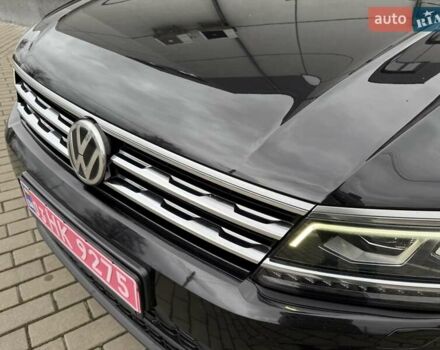 Чорний Фольксваген Тігуан, об'ємом двигуна 2 л та пробігом 228 тис. км за 26900 $, фото 26 на Automoto.ua