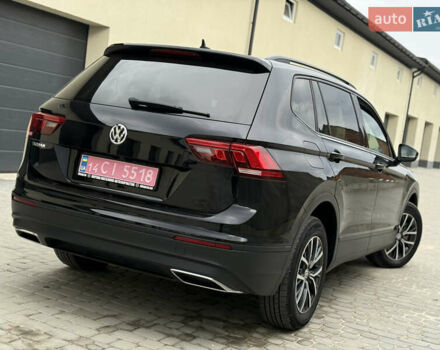 Черный Фольксваген Тигуан, объемом двигателя 1.98 л и пробегом 70 тыс. км за 17900 $, фото 18 на Automoto.ua