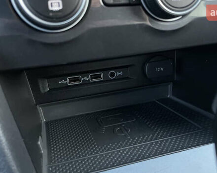 Черный Фольксваген Тигуан, объемом двигателя 2 л и пробегом 170 тыс. км за 18799 $, фото 90 на Automoto.ua