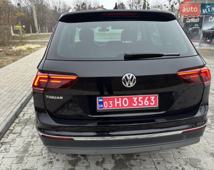Черный Фольксваген Тигуан, объемом двигателя 2 л и пробегом 227 тыс. км за 24100 $, фото 6 на Automoto.ua