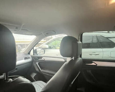 Черный Фольксваген Тигуан, объемом двигателя 1.97 л и пробегом 208 тыс. км за 27500 $, фото 6 на Automoto.ua