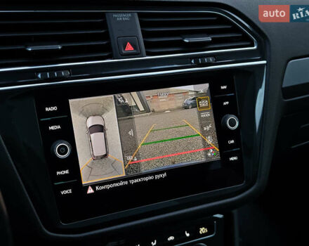 Черный Фольксваген Тигуан, объемом двигателя 2 л и пробегом 177 тыс. км за 32999 $, фото 36 на Automoto.ua