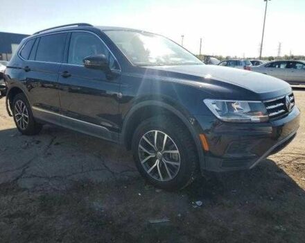 Черный Фольксваген Тигуан, объемом двигателя 2 л и пробегом 64 тыс. км за 4000 $, фото 3 на Automoto.ua