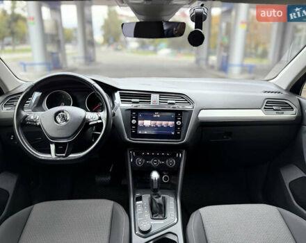 Черный Фольксваген Тигуан, объемом двигателя 1.97 л и пробегом 61 тыс. км за 26999 $, фото 10 на Automoto.ua