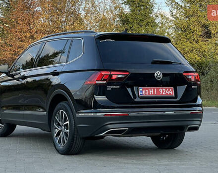 Черный Фольксваген Тигуан, объемом двигателя 2 л и пробегом 170 тыс. км за 18799 $, фото 40 на Automoto.ua