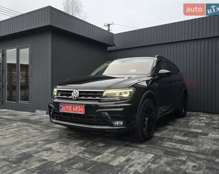 Черный Фольксваген Тигуан, объемом двигателя 2 л и пробегом 199 тыс. км за 31000 $, фото 43 на Automoto.ua