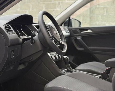 Черный Фольксваген Тигуан, объемом двигателя 1.98 л и пробегом 70 тыс. км за 17900 $, фото 47 на Automoto.ua