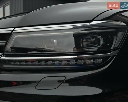 Черный Фольксваген Тигуан, объемом двигателя 2 л и пробегом 199 тыс. км за 31000 $, фото 29 на Automoto.ua