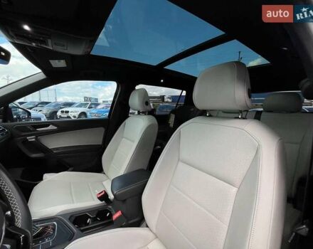 Черный Фольксваген Тигуан, объемом двигателя 2 л и пробегом 53 тыс. км за 24590 $, фото 17 на Automoto.ua