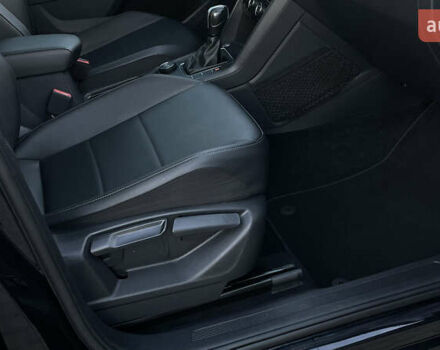 Черный Фольксваген Тигуан, объемом двигателя 2 л и пробегом 170 тыс. км за 18799 $, фото 77 на Automoto.ua