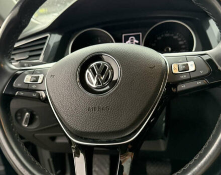 Черный Фольксваген Тигуан, объемом двигателя 1.97 л и пробегом 91 тыс. км за 30000 $, фото 6 на Automoto.ua