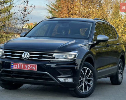 Черный Фольксваген Тигуан, объемом двигателя 2 л и пробегом 170 тыс. км за 18799 $, фото 4 на Automoto.ua