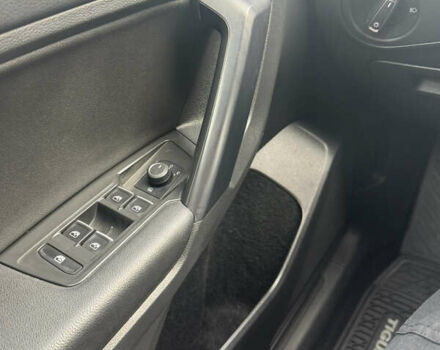 Чорний Фольксваген Тігуан, об'ємом двигуна 1.98 л та пробігом 60 тис. км за 23500 $, фото 27 на Automoto.ua