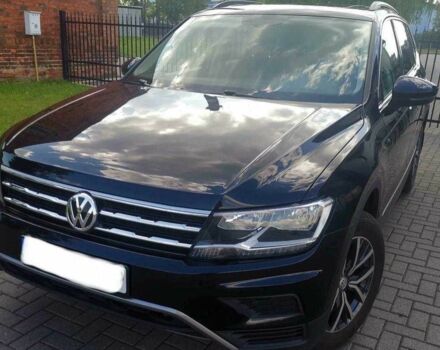 Черный Фольксваген Тигуан, объемом двигателя 2 л и пробегом 46 тыс. км за 17790 $, фото 3 на Automoto.ua