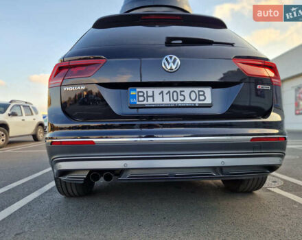 Черный Фольксваген Тигуан, объемом двигателя 1.97 л и пробегом 85 тыс. км за 28800 $, фото 4 на Automoto.ua