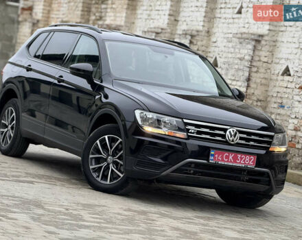 Черный Фольксваген Тигуан, объемом двигателя 1.98 л и пробегом 70 тыс. км за 17400 $, фото 7 на Automoto.ua
