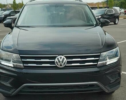 Чорний Фольксваген Тігуан, об'ємом двигуна 2 л та пробігом 47 тис. км за 9500 $, фото 1 на Automoto.ua