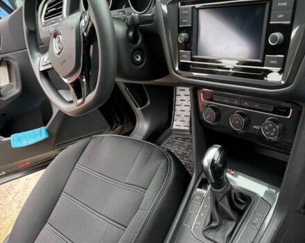 Черный Фольксваген Тигуан, объемом двигателя 2 л и пробегом 116 тыс. км за 25000 $, фото 5 на Automoto.ua