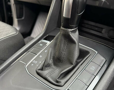 Черный Фольксваген Тигуан, объемом двигателя 1.98 л и пробегом 70 тыс. км за 17400 $, фото 35 на Automoto.ua