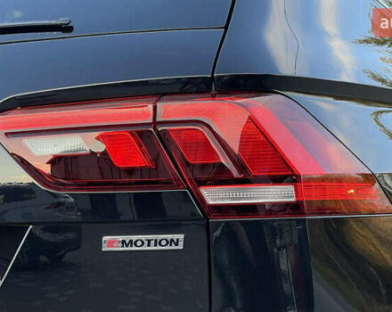 Черный Фольксваген Тигуан, объемом двигателя 2 л и пробегом 170 тыс. км за 18799 $, фото 36 на Automoto.ua