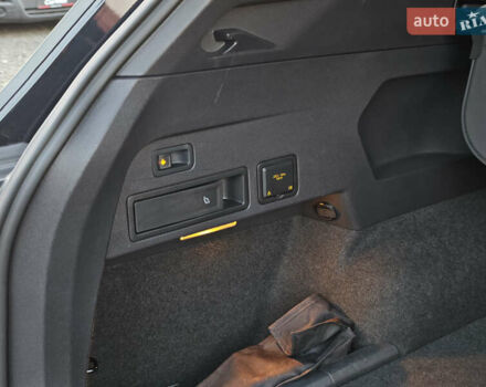 Черный Фольксваген Тигуан, объемом двигателя 2 л и пробегом 177 тыс. км за 32999 $, фото 60 на Automoto.ua