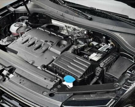 Чорний Фольксваген Тігуан, об'ємом двигуна 2 л та пробігом 134 тис. км за 22000 $, фото 15 на Automoto.ua