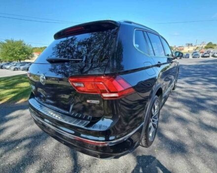 Черный Фольксваген Тигуан, объемом двигателя 2 л и пробегом 30 тыс. км за 19200 $, фото 6 на Automoto.ua