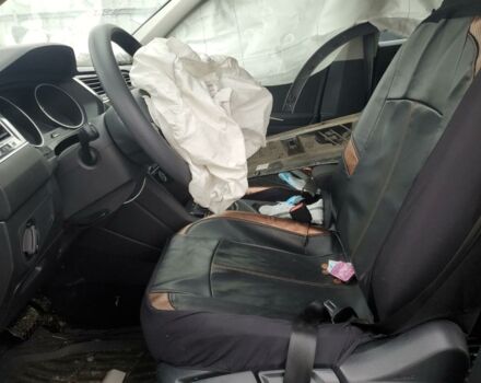 Чорний Фольксваген Тігуан, об'ємом двигуна 2 л та пробігом 112 тис. км за 8300 $, фото 6 на Automoto.ua