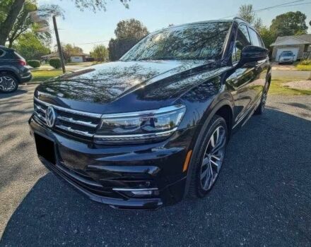 Черный Фольксваген Тигуан, объемом двигателя 2 л и пробегом 45 тыс. км за 11000 $, фото 2 на Automoto.ua