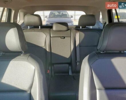 Чорний Фольксваген Тігуан, об'ємом двигуна 1.98 л та пробігом 54 тис. км за 4400 $, фото 9 на Automoto.ua