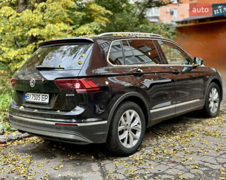 Чорний Фольксваген Тігуан, об'ємом двигуна 1.97 л та пробігом 70 тис. км за 31500 $, фото 3 на Automoto.ua