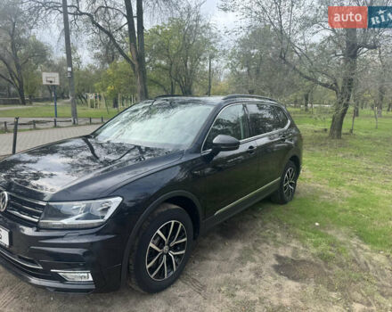 Чорний Фольксваген Тігуан, об'ємом двигуна 1.98 л та пробігом 60 тис. км за 23500 $, фото 1 на Automoto.ua