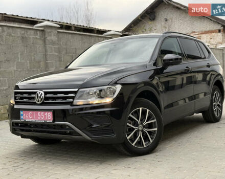 Черный Фольксваген Тигуан, объемом двигателя 1.98 л и пробегом 70 тыс. км за 17900 $, фото 4 на Automoto.ua