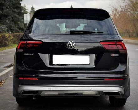 Чорний Фольксваген Тігуан, об'ємом двигуна 2 л та пробігом 134 тис. км за 22000 $, фото 3 на Automoto.ua