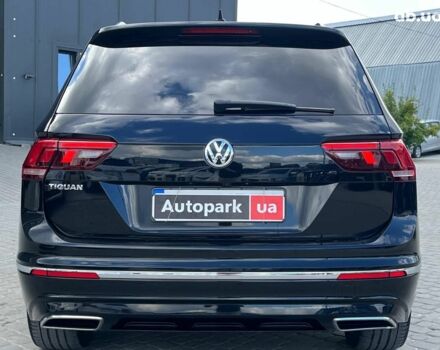 Черный Фольксваген Тигуан, объемом двигателя 2 л и пробегом 53 тыс. км за 24590 $, фото 7 на Automoto.ua