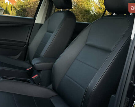 Черный Фольксваген Тигуан, объемом двигателя 2 л и пробегом 170 тыс. км за 18799 $, фото 60 на Automoto.ua