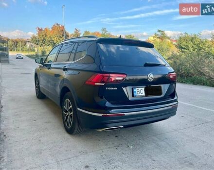 Черный Фольксваген Тигуан, объемом двигателя 2 л и пробегом 48 тыс. км за 20800 $, фото 7 на Automoto.ua