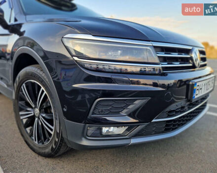 Черный Фольксваген Тигуан, объемом двигателя 1.97 л и пробегом 85 тыс. км за 28800 $, фото 3 на Automoto.ua