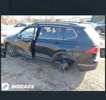 Чорний Фольксваген Тігуан, об'ємом двигуна 1.98 л та пробігом 130 тис. км за 21500 $, фото 20 на Automoto.ua