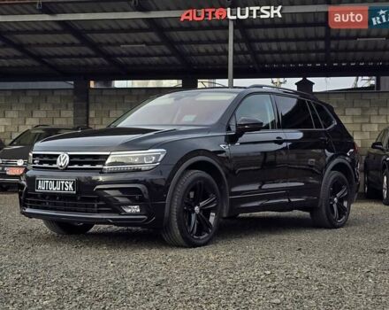 Черный Фольксваген Тигуан, объемом двигателя 2 л и пробегом 199 тыс. км за 31000 $, фото 4 на Automoto.ua