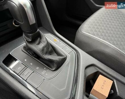 Чорний Фольксваген Тігуан, об'ємом двигуна 2 л та пробігом 228 тис. км за 26900 $, фото 29 на Automoto.ua