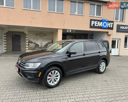 Черный Фольксваген Тигуан, объемом двигателя 2 л и пробегом 232 тыс. км за 14300 $, фото 3 на Automoto.ua