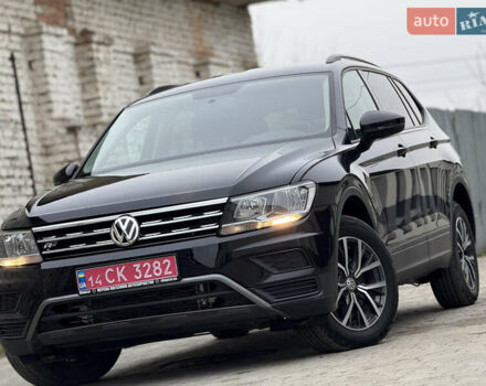 Черный Фольксваген Тигуан, объемом двигателя 1.98 л и пробегом 70 тыс. км за 17400 $, фото 11 на Automoto.ua