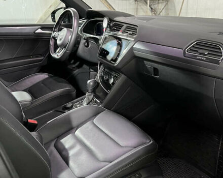 Черный Фольксваген Тигуан, объемом двигателя 1.98 л и пробегом 65 тыс. км за 41500 $, фото 33 на Automoto.ua