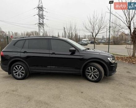 Черный Фольксваген Тигуан, объемом двигателя 2 л и пробегом 55 тыс. км за 21400 $, фото 5 на Automoto.ua