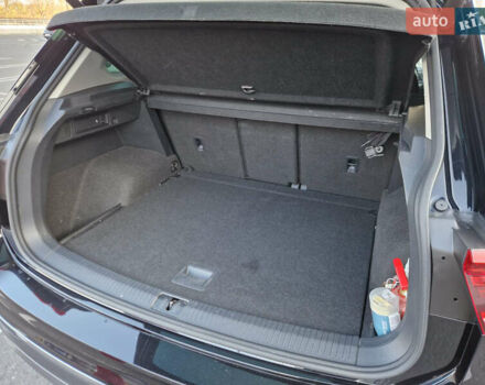 Черный Фольксваген Тигуан, объемом двигателя 1.97 л и пробегом 85 тыс. км за 28800 $, фото 10 на Automoto.ua